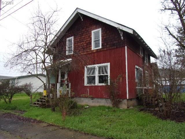 222 W 1ST AVE, Riddle, OR 97469