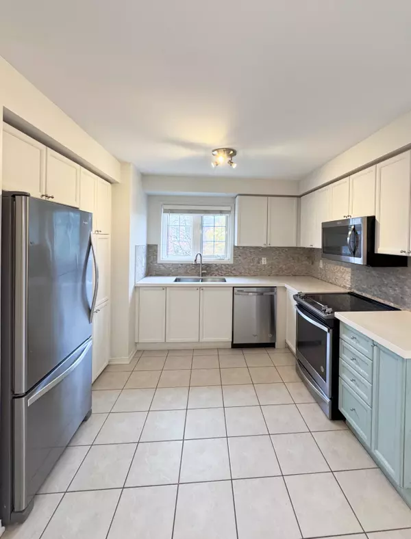 Oakville, ON L6H 7S2,2320 Parkhaven BLVD #1