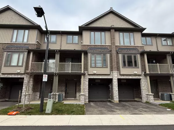 19 Picardy DR #35, Hamilton, ON L8J 0M7