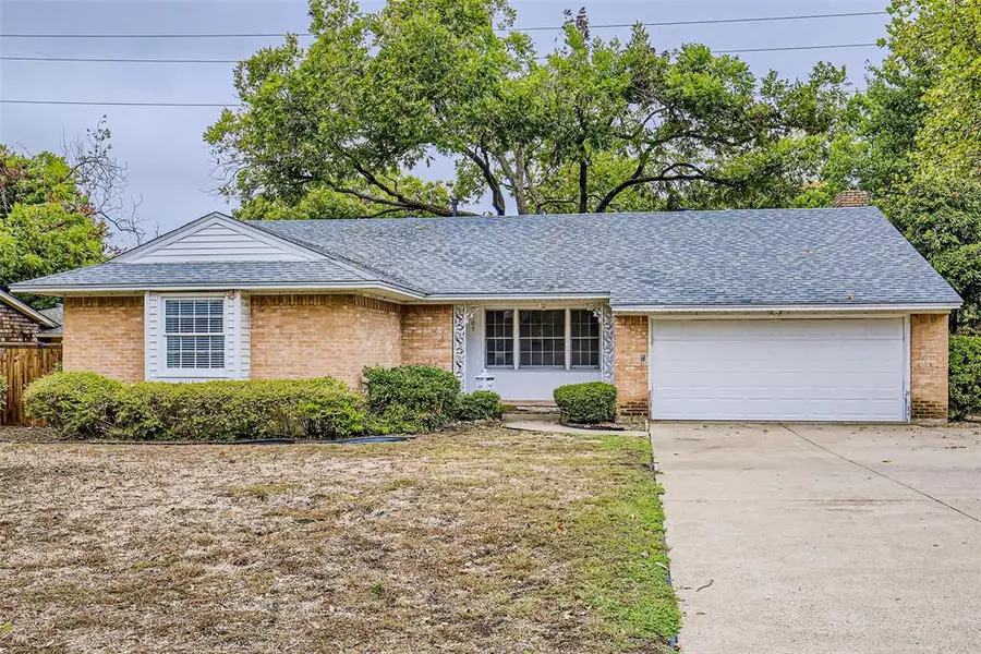 105 N Weatherred Drive, Richardson, TX 75080