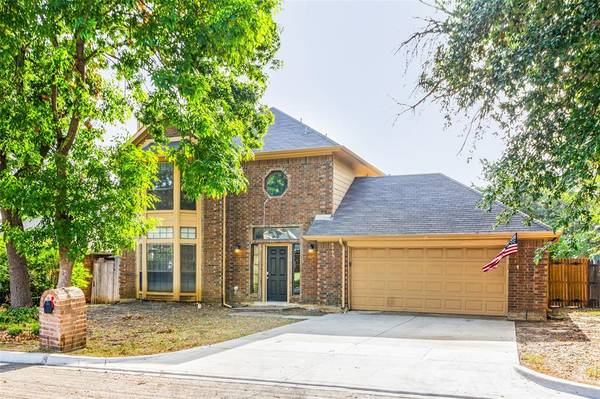 6009 Glenwood Drive, Arlington, TX 76017