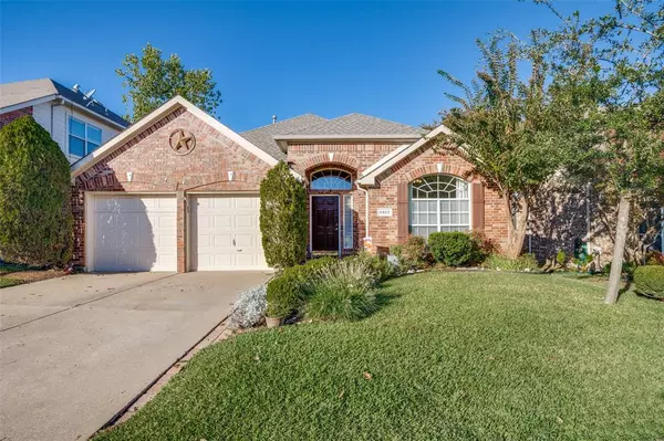 5923 Vista Park Lane, Sachse, TX 75048