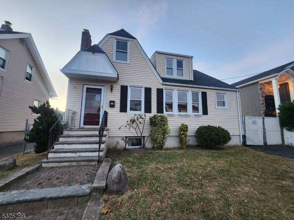 19 Woodward St, Saddle Brook Twp., NJ 07663