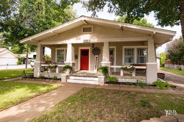 909 S Seaman Street, Eastland, TX 76448