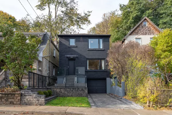 254 Hastings AVE, Toronto E01, ON M4L 2M1