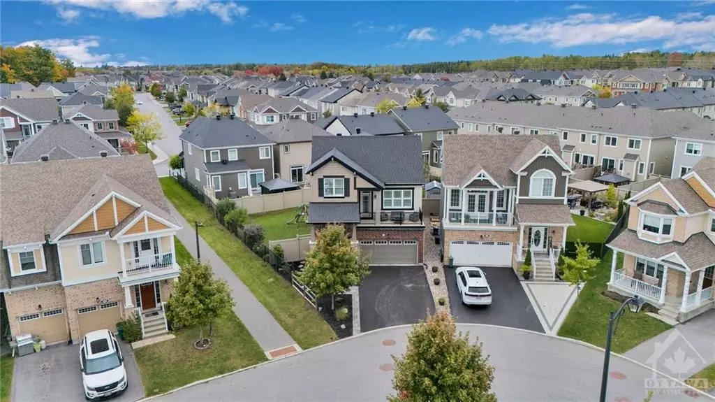 Kanata, ON K2M 0L4,976 SHIMMERTON CIR