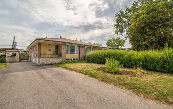 1353 Poprad AVE #Bsmt 1, Pickering, ON L1W 1L2