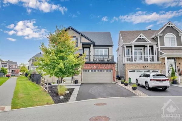 Kanata, ON K2M 0L4,976 SHIMMERTON CIR