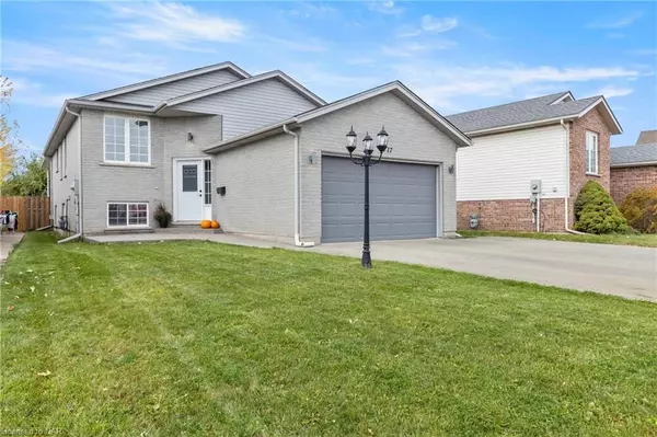 Niagara Falls, ON L2H 3H2,7717 ASCOT CIR