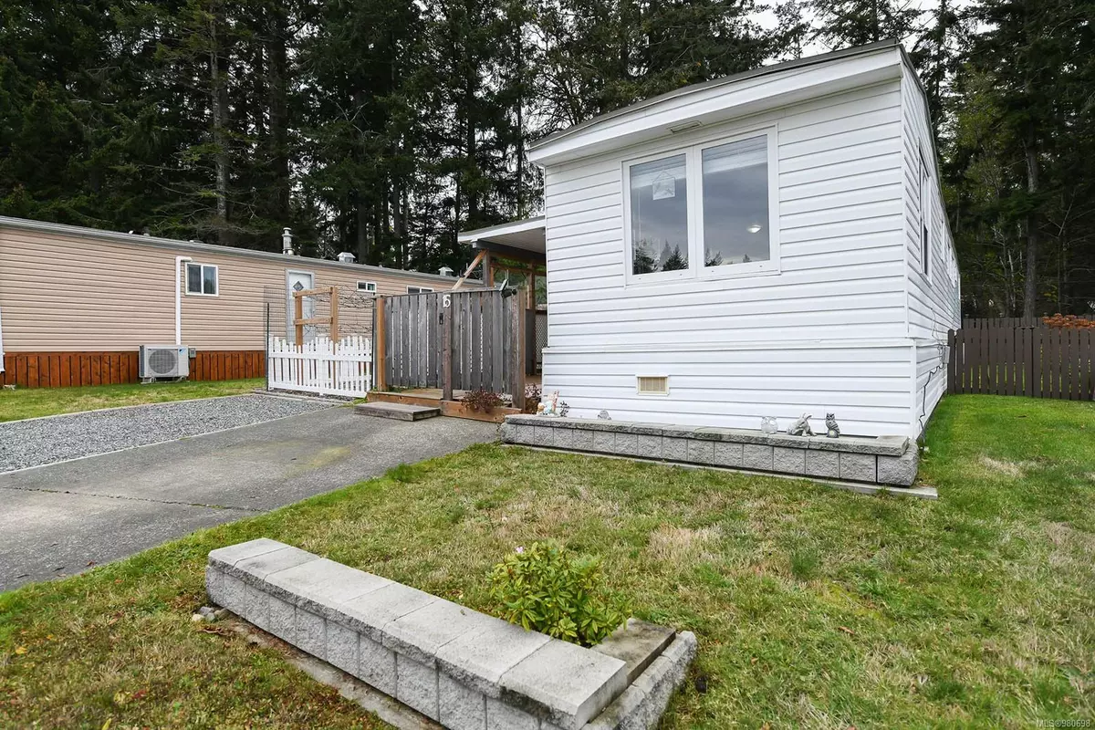 Comox, BC V9M 4E1,1901 Ryan Rd E #15