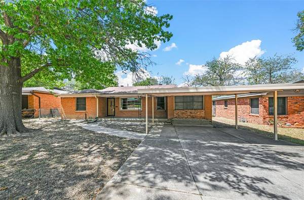 532 June Drive, White Settlement, TX 76108