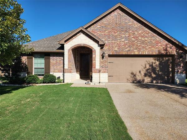 7221 Prestwick Terrace, Benbrook, TX 76126