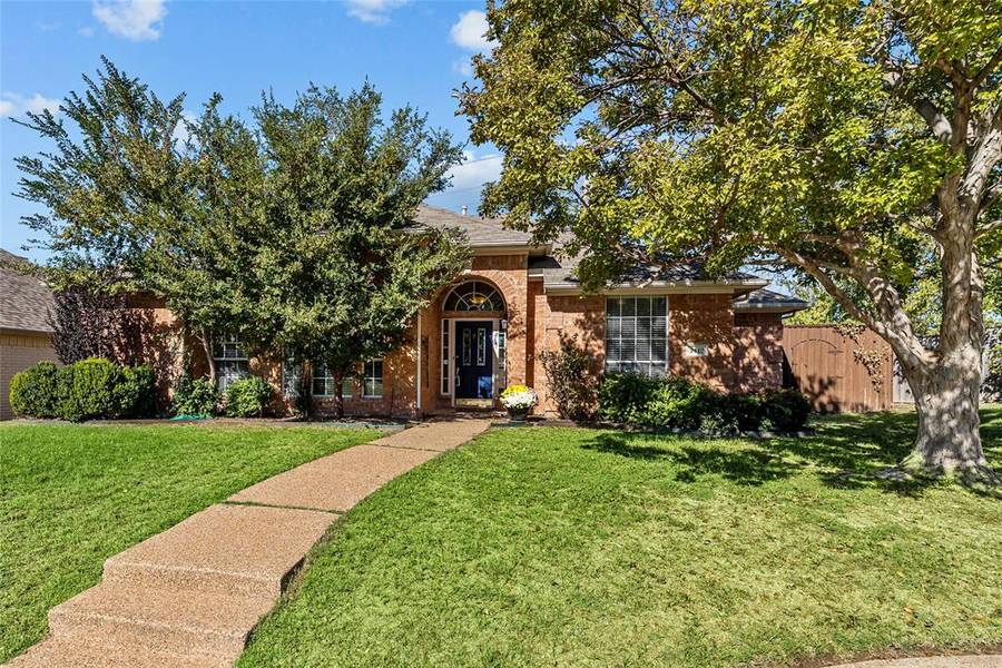 2412 Norwich Drive, Carrollton, TX 75006