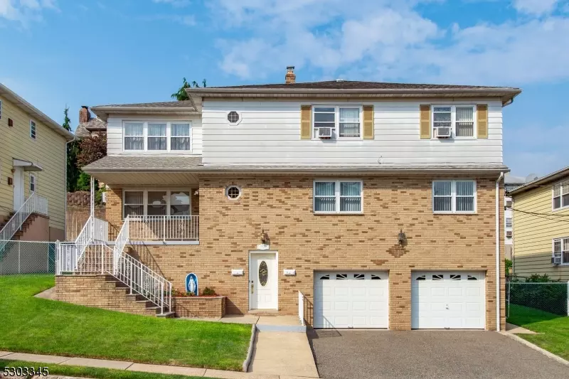 119 E Edsall Ave, Palisades Park Boro, NJ 07650