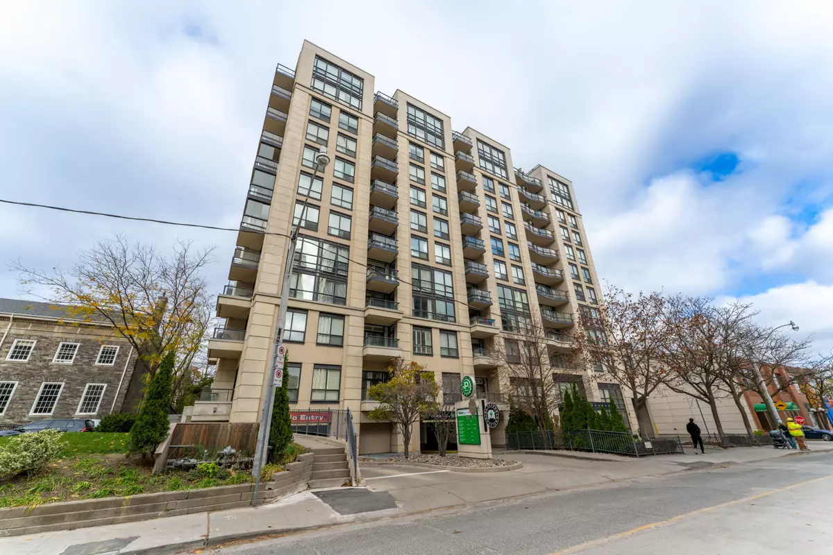 Toronto C02, ON M4V 3C6,10 Delisle AVE #102