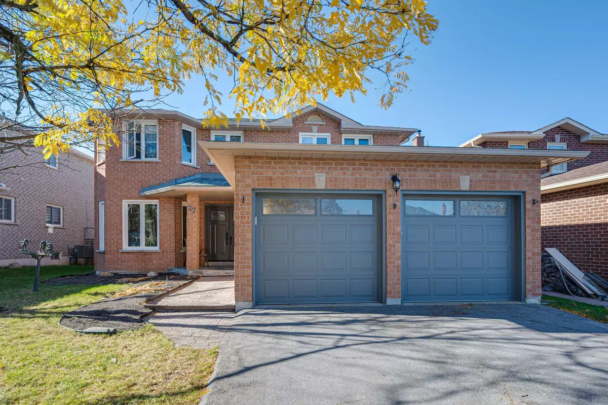 Newmarket, ON L3Y 7V3,27 Doris CRES