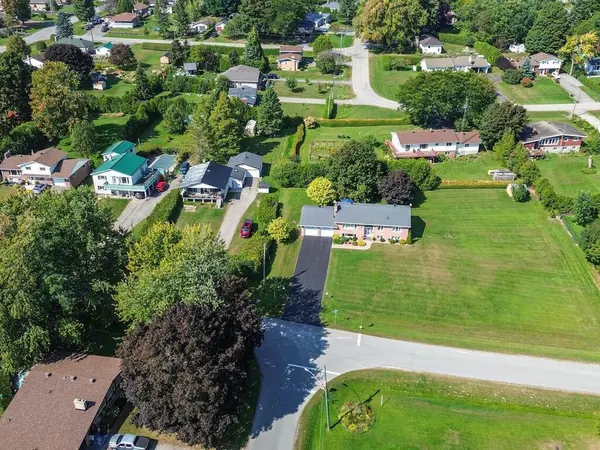 Maitland, ON K0E 1P0,24 BERNARD CRES