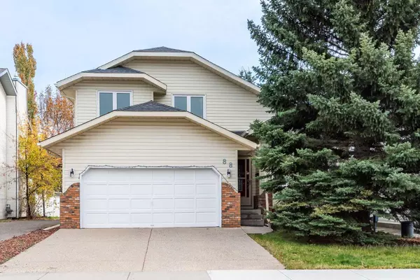 88 Woodmark CRES SW, Calgary, AB T2W 4Z2