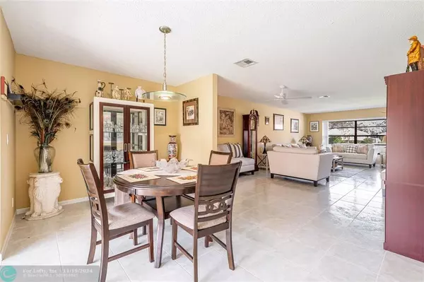 Boynton Beach, FL 33436,4610 Apple Tree Cir  #B