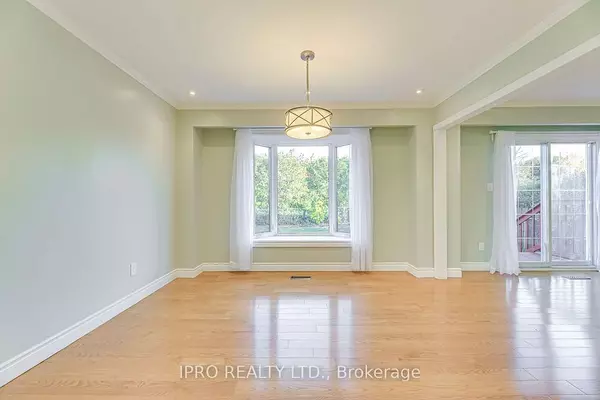 Oakville, ON L6H 2T2,1503 Lancaster DR