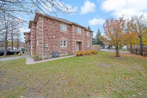 Brampton, ON L6V 4L9,100 Brickyard WAY