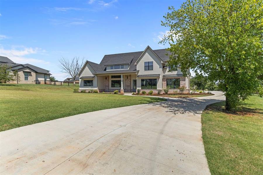 2461 Sandplum Lane, Goldsby, OK 73093