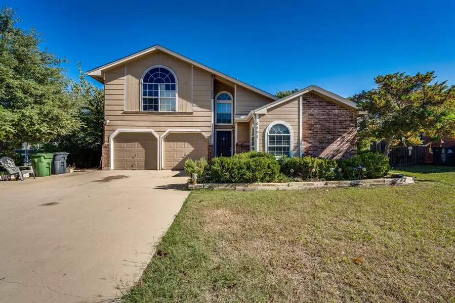 6707 Copperwood Court, Arlington, TX 76001