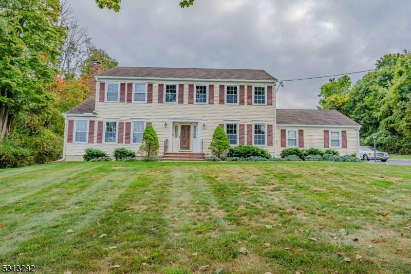 12 Dawson Rd, Randolph Twp., NJ 07945