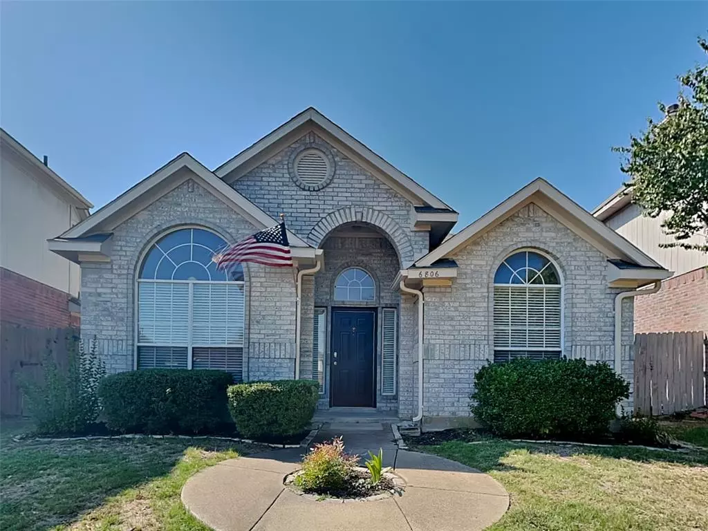 Rowlett, TX 75089,6806 Conestoga Drive