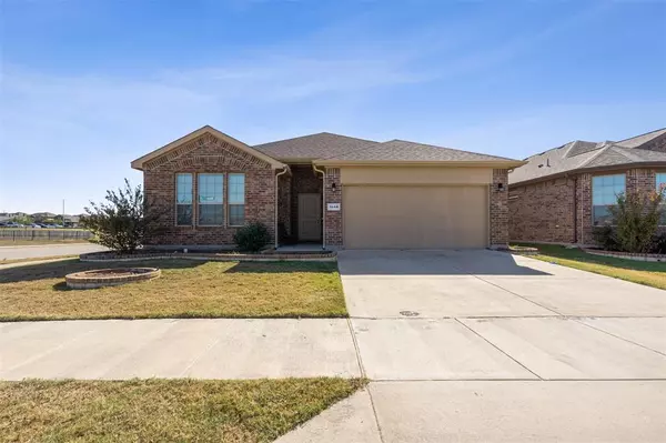 1048 Madelia Avenue, Fort Worth, TX 76177