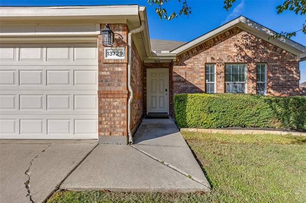 Fort Worth, TX 76052,13729 Village Vista Drive