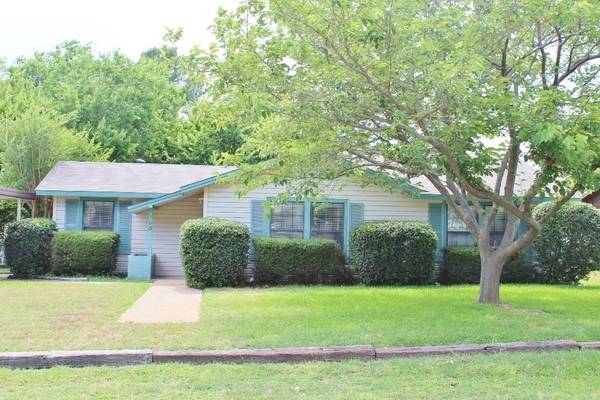 705 N Avenue A, Springtown, TX 76082