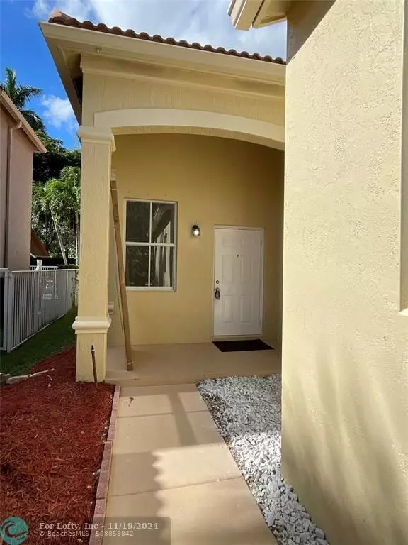 Weston, FL 33327,941 Bluewood Ter