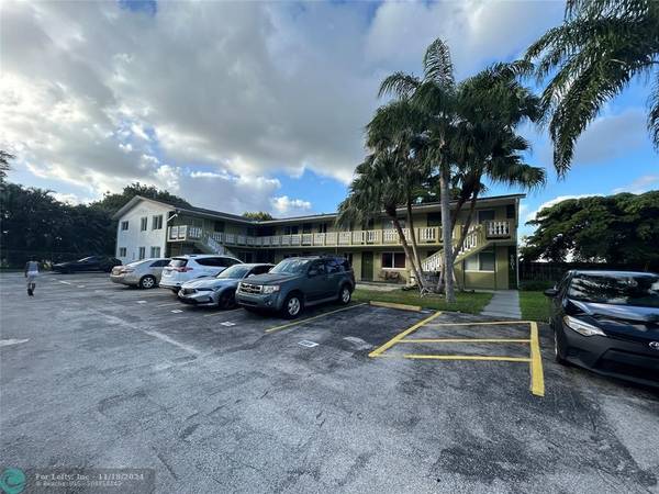 Davie, FL 33314,6601 SW 46th St  #201