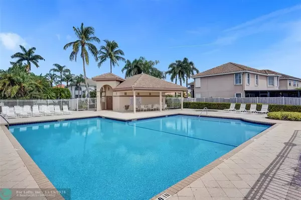 Boynton Beach, FL 33472,5689 Descartes Cir