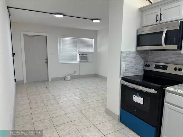 West Palm Beach, FL 33401,810 5th St