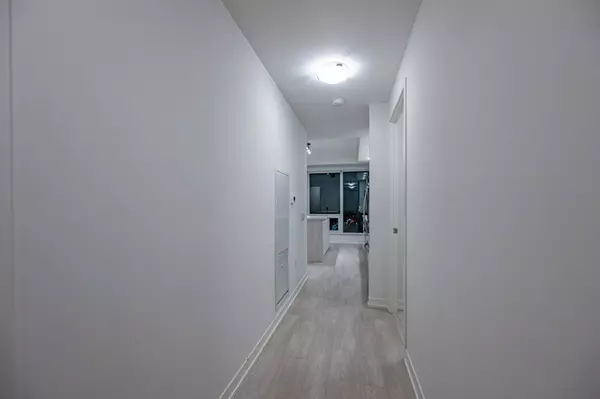 Richmond Hill, ON L4C 1Z8,8868 Yonge ST E #1507