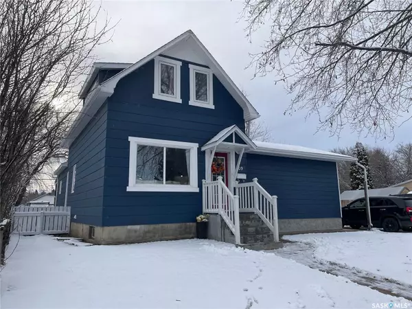 Prince Albert, SK S6V 3M3,809 14th STREET W