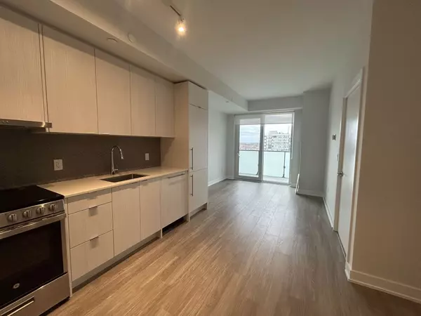 Mississauga, ON L5B 3M8,4130 Parkside Village DR #1303