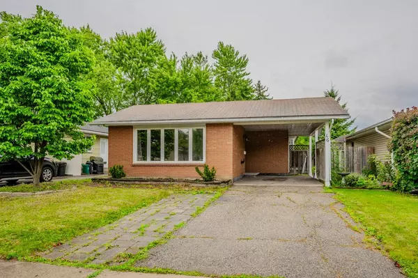 Kitchener, ON N2E 1A4,46 Appalachian CRES