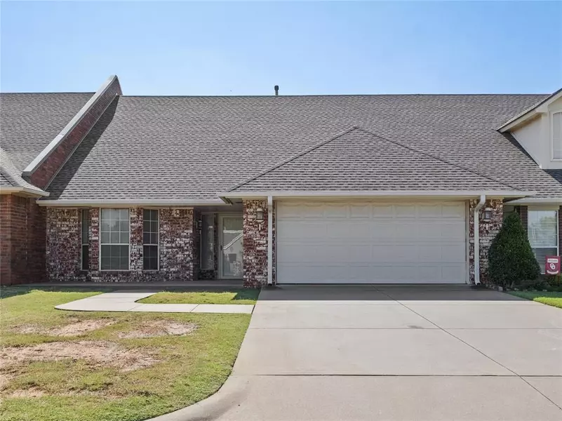 1009 Gartrell Place, Weatherford, OK 73096