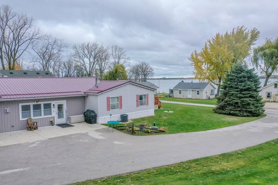 3491 Weldon Ct, Sturgeon Bay, WI 54235