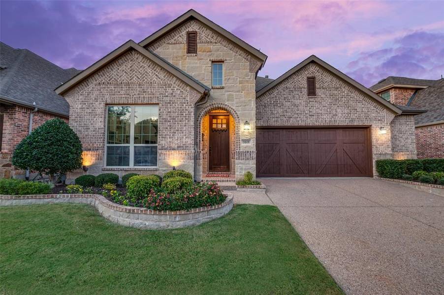 5009 Del Molin Avenue, Lewisville, TX 75056