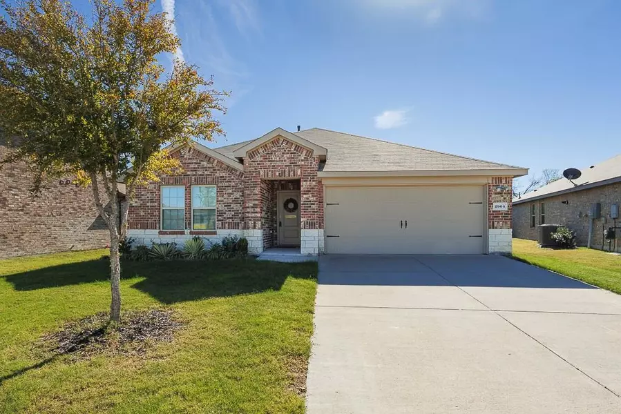 2904 Buttonbush Drive, Royse City, TX 75189