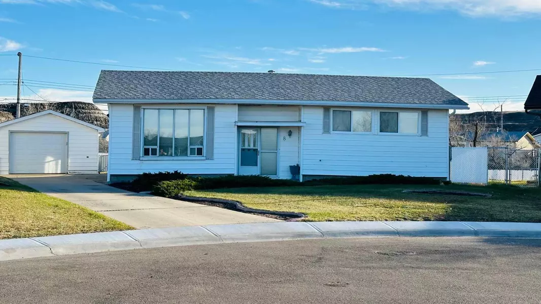 8 Spruce Drive, Drumheller, AB T0J 0Y7