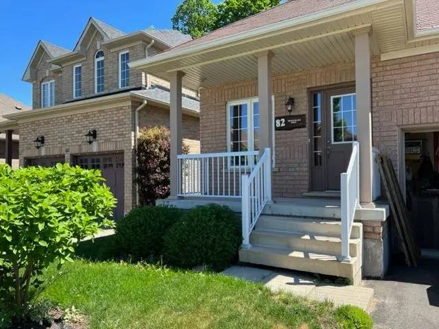 Barrie, ON L4M 0B7,82 VERSAILLES CRES