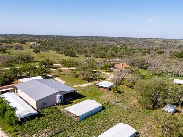 398 Dallas-Josie Rd., Harper, TX 78631