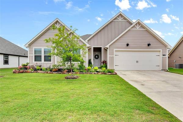 733 Buttercup Drive,  Pilot Point,  TX 76258