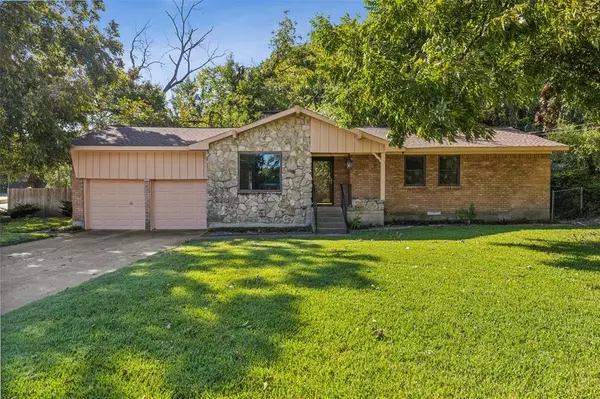 2408 W Five Mile Parkway, Dallas, TX 75233