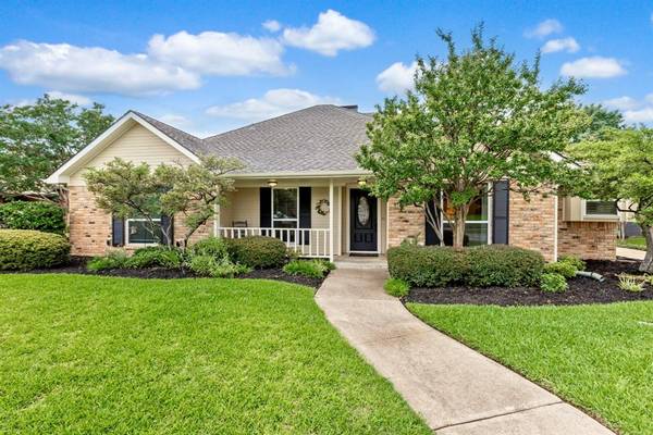 2821 Apple Valley Drive, Garland, TX 75043